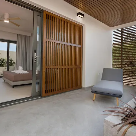 ホテル Serenity Luxury Agrilia Kalpaki