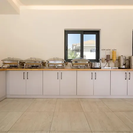 فندق Serenity Luxury Agrilia